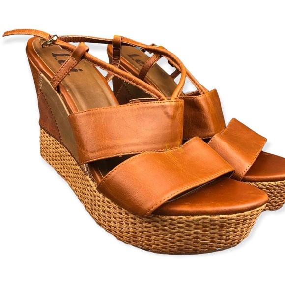 Boho faux leather with faux rattan base wedges - Picture 5 of 6